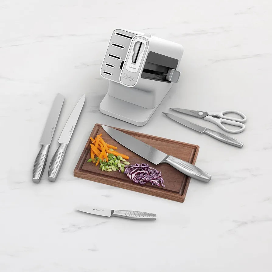 NINJA StaySharp white Knife block with Sharpener