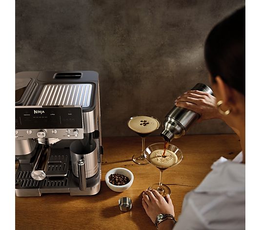 Outlet Ninja Luxe Cafe ES601UK