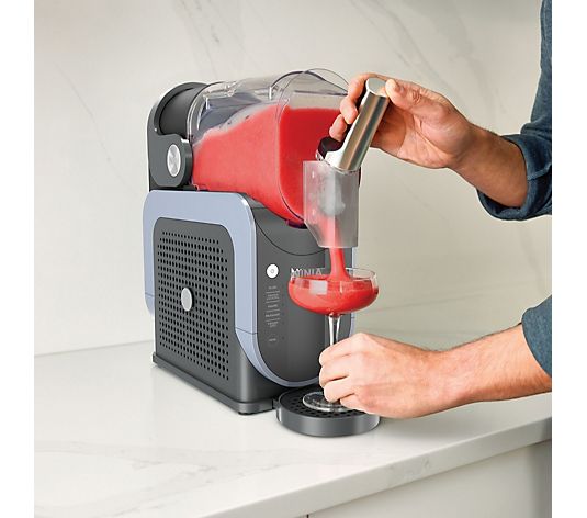 Outlet Ninja SLUSHi Frozen Drink Maker FS301UK
